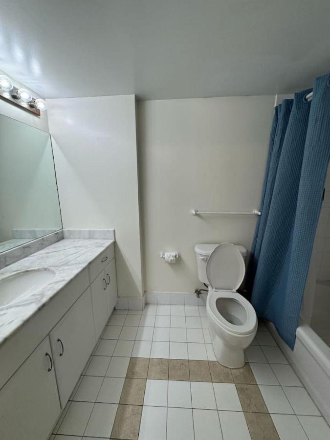 Bright 2BR Apartment in Prime Brickell Location - 5