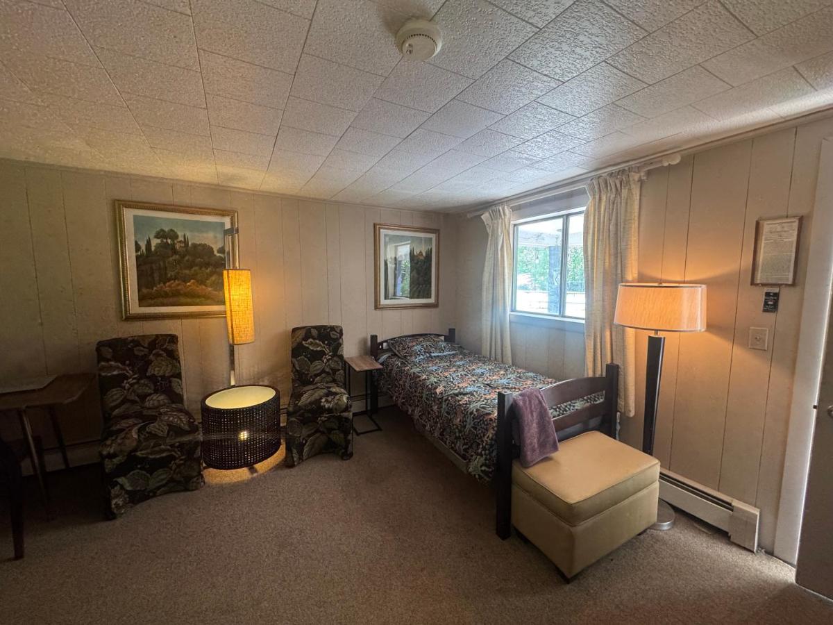West Wind Motel — photo 23