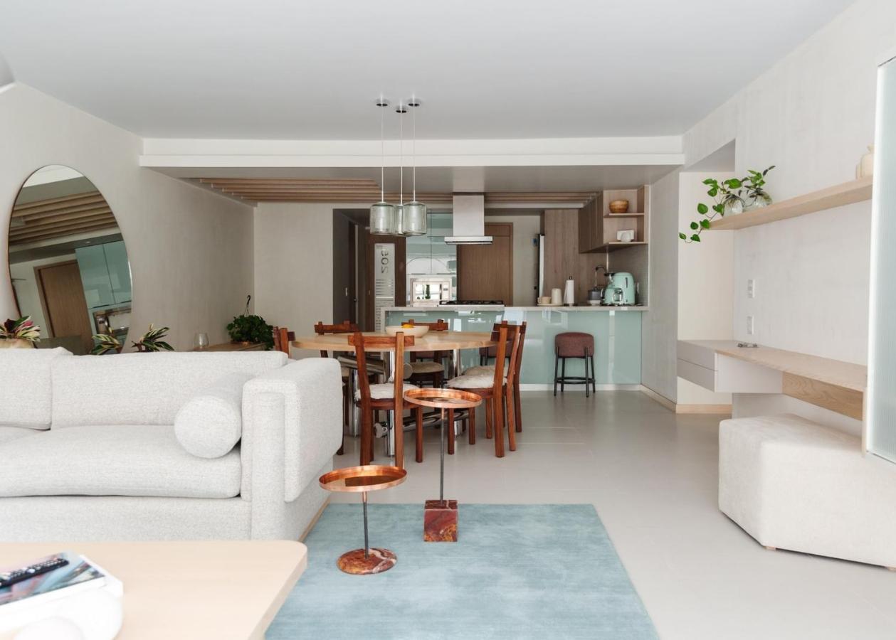2BR Condesa In Front of Park Perfect Location