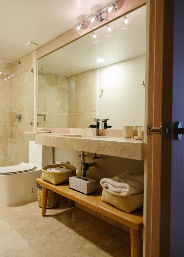 2BR Condesa In Front of Park Perfect Location - 3