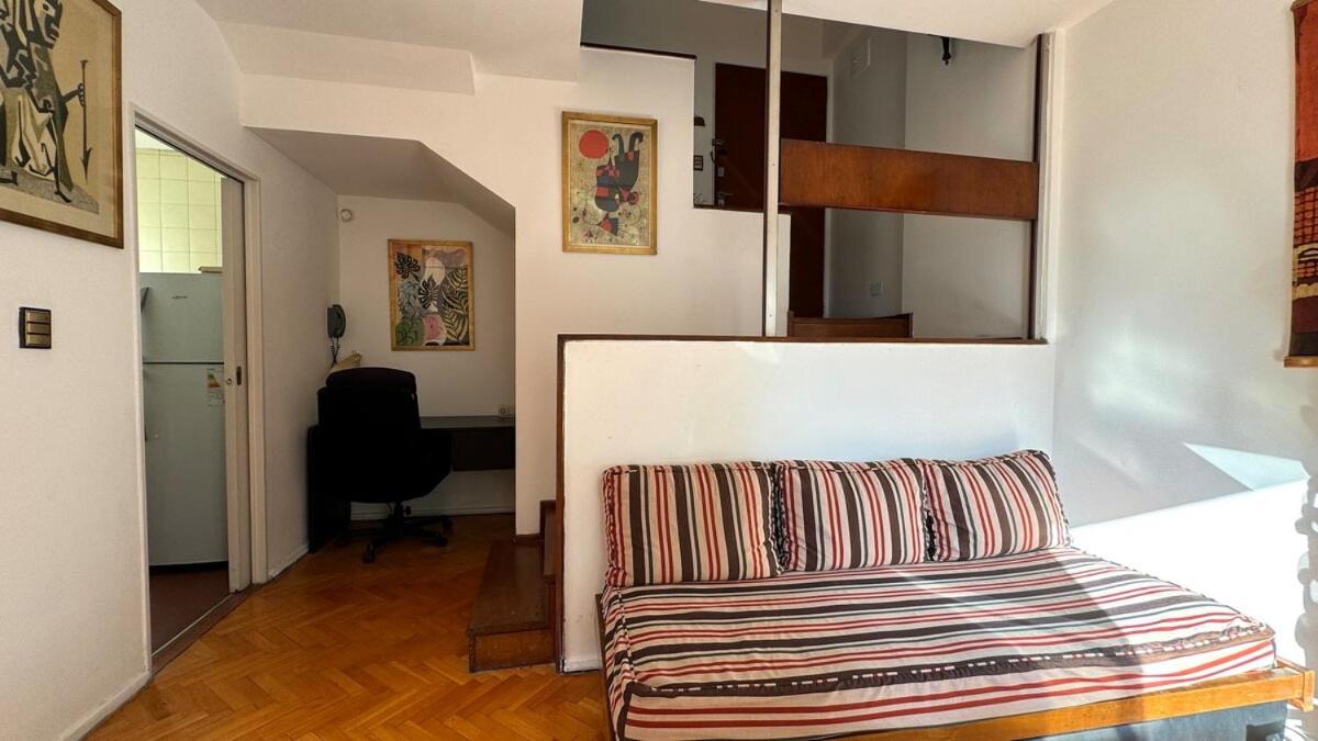 Departamento en Peatonal Florida, muy tranquilo - 2