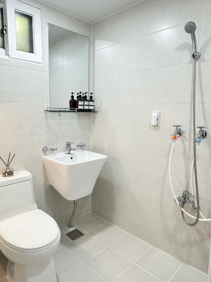 Entire house, 4 minutes to Samsung or Gangnam-gu Office subway station, suitable for plastic surgery visits, business trips, families, 2 rooms, 2 queen beds - 3