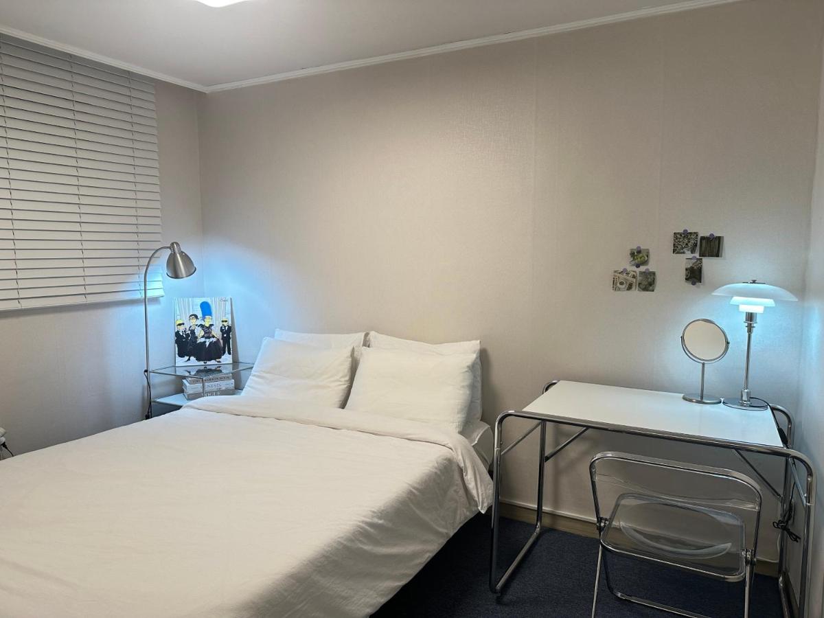 Entire house, 4 minutes to Samsung or Gangnam-gu Office subway station, suitable for plastic surgery visits, business trips, families, 2 rooms, 2 queen beds - 2