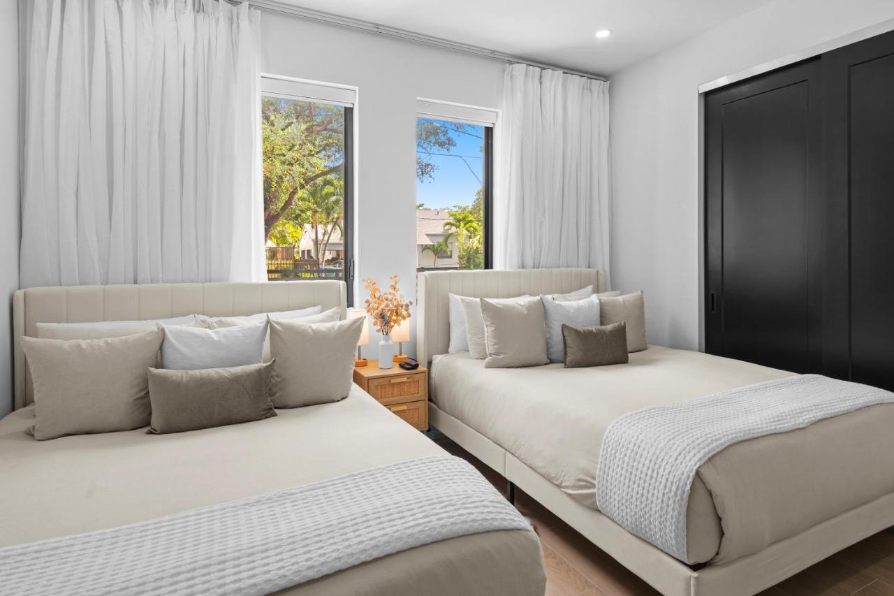 Modern Zen Oasis in Design District Sleeps 16 - 2