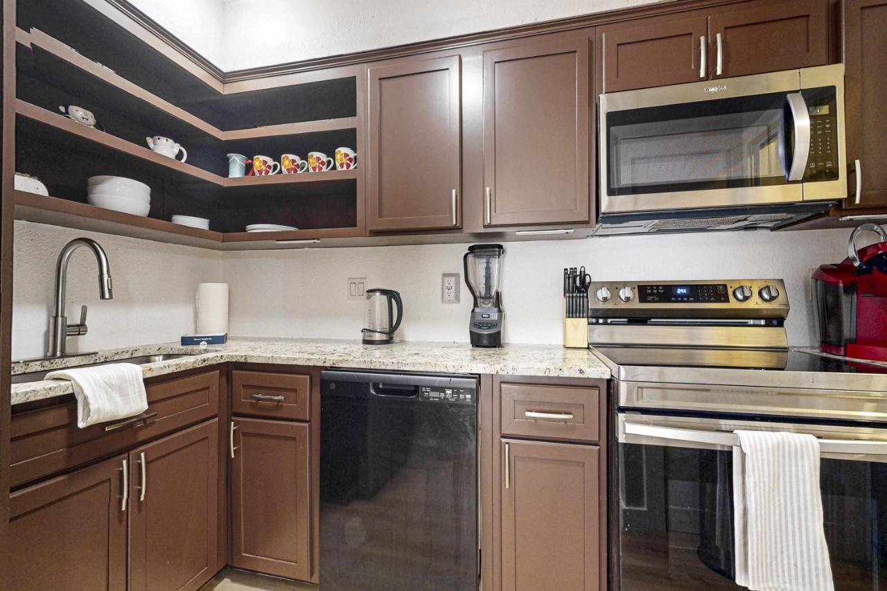 Hideaway in South Austin - 4