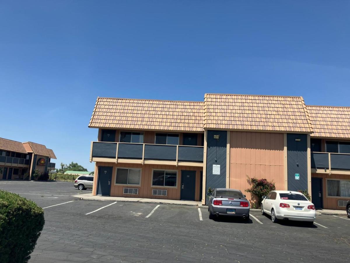 Oasis Motel — photo 20