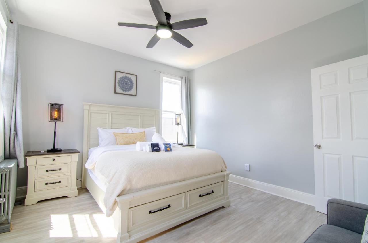 Dream a Little Dream 10 Mins To Your NYC Adventure