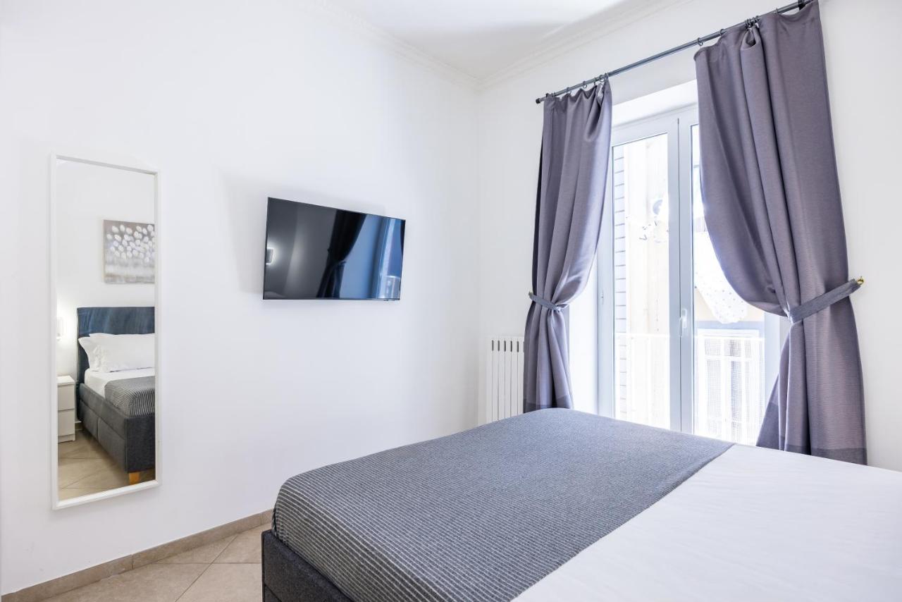 Chiaia Boutique Flat on Pedestrian area by Napoliapartments - 2