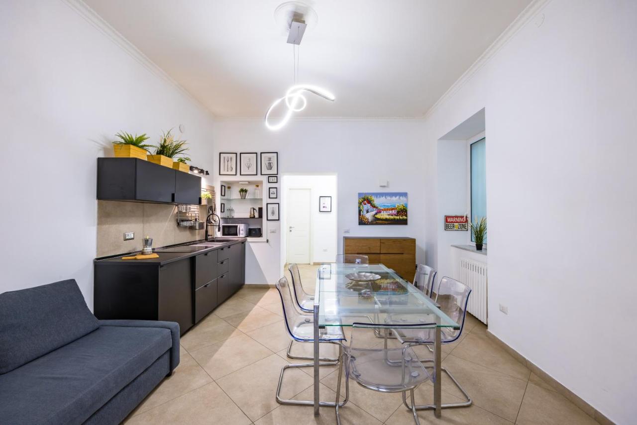 Chiaia Boutique Flat on Pedestrian area by Napoliapartments - 4