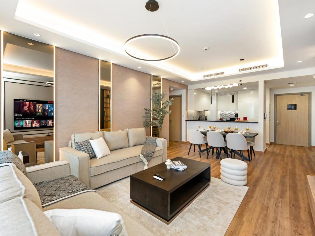 Burj View 3BDR with Rooftop Infinity Pool - 5