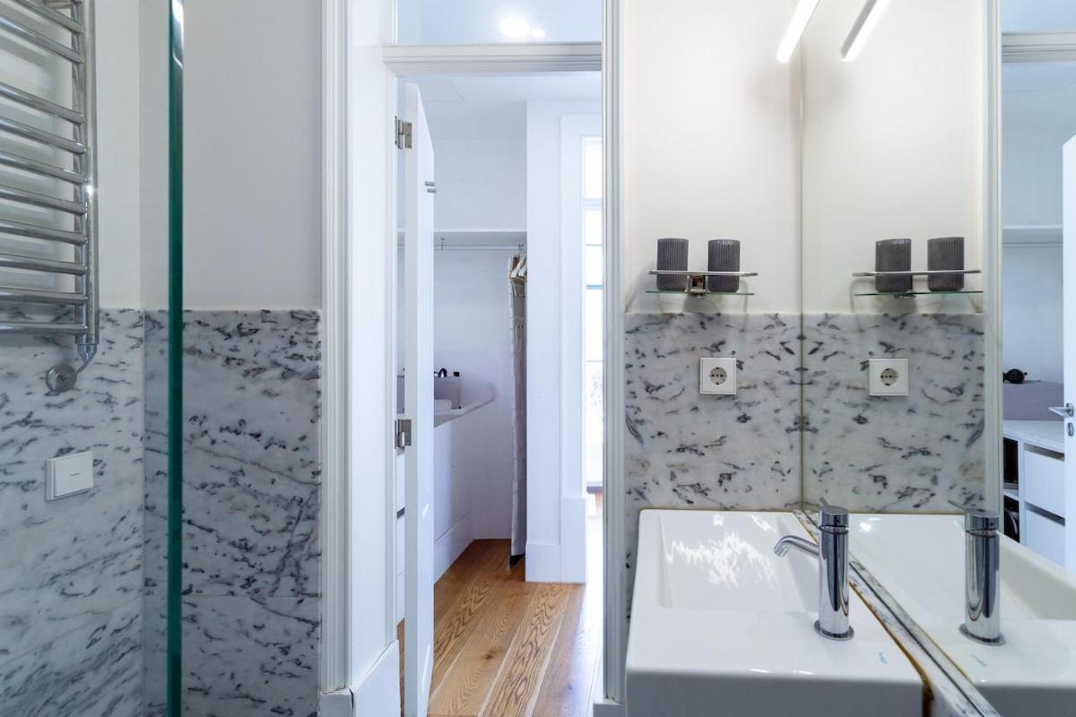 The Restauradores Collection Majestic - 3