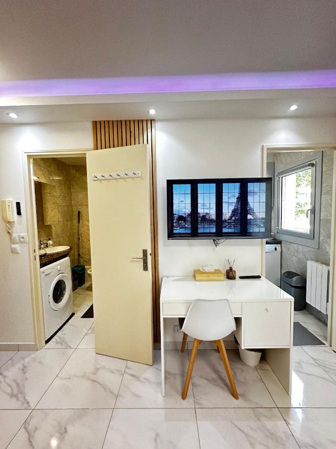 New Apartment in Paris center metro 7 & 14 Maison Blanche - 5