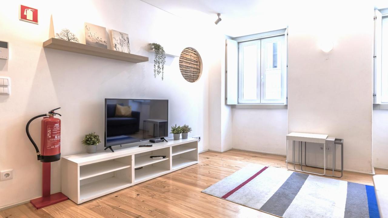 Wood and Marble 1BDR Apartment by LovelyStay - 4