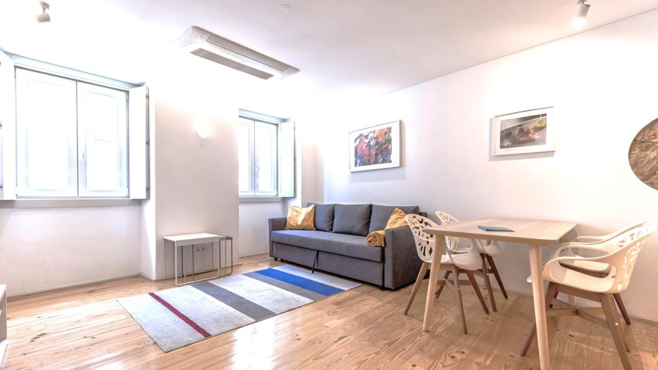 Wood and Marble 1BDR Apartment by LovelyStay