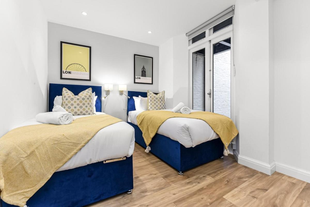 2BR Flat with Chic London Flair - 2