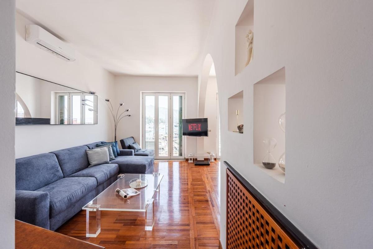 Sea View Home - Steps to Sea - AC - WiFi - Center - 5