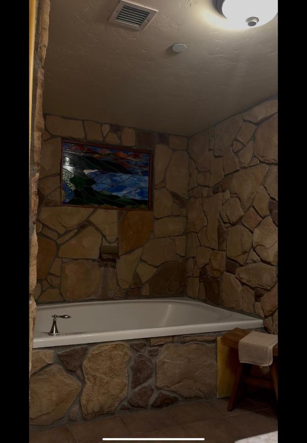 La Fonda Motel — photo 10