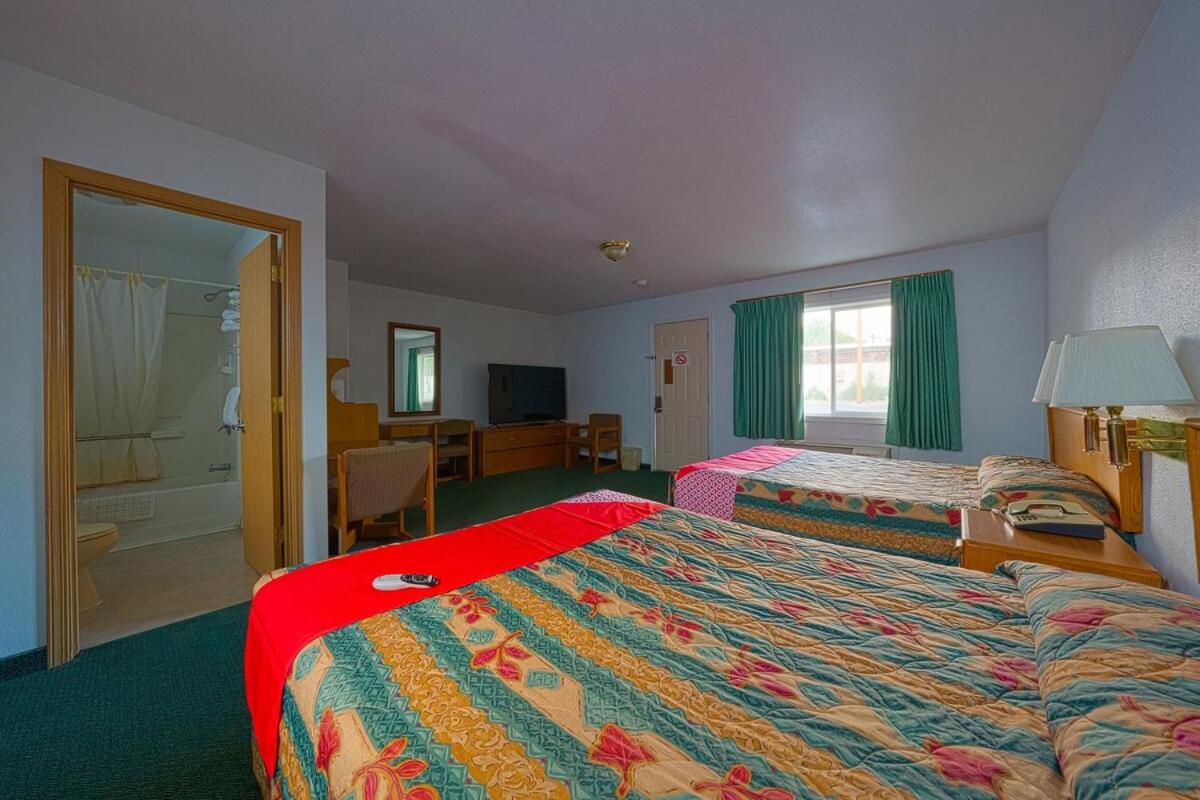 Budget 8 Motel — photo 9