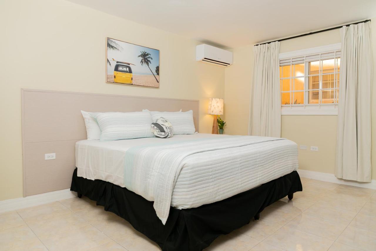 Spacious Comfort - Kingston - 2