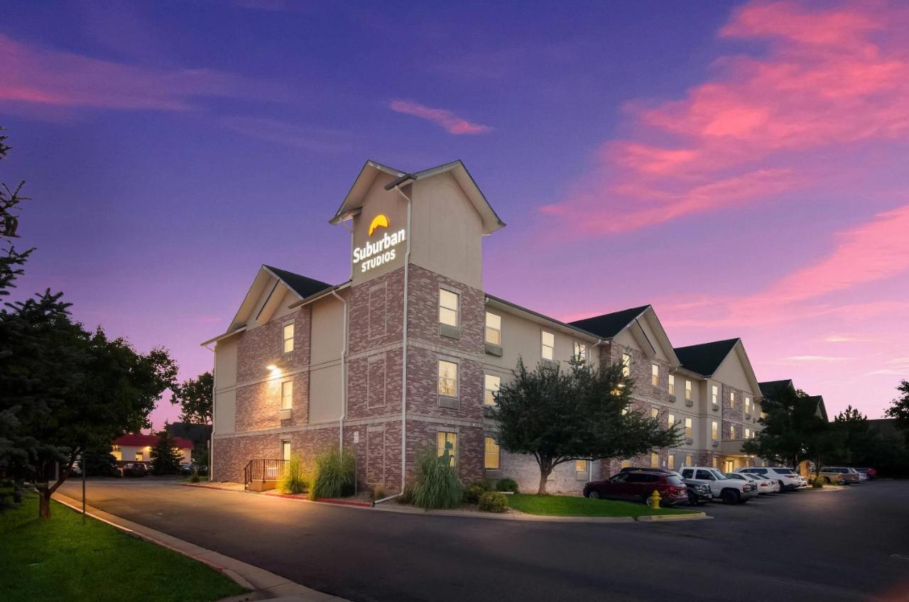 Savannah Suites-Arvada — photo 14