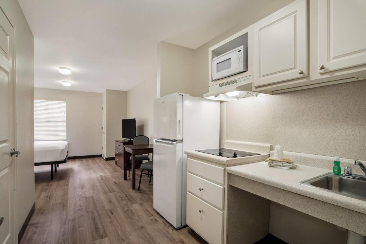 Savannah Suites-Arvada — photo 20