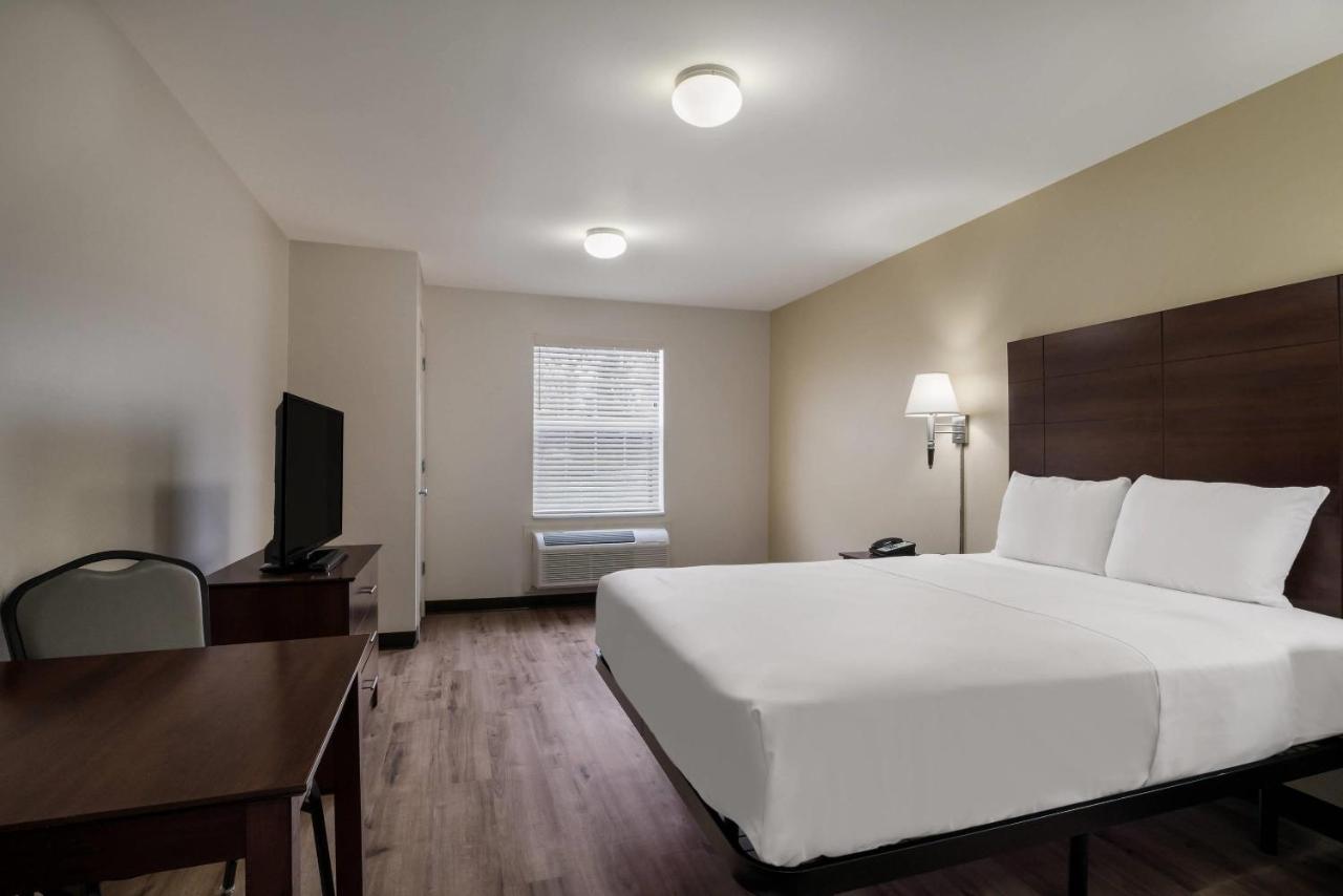 Savannah Suites-Arvada — photo 24