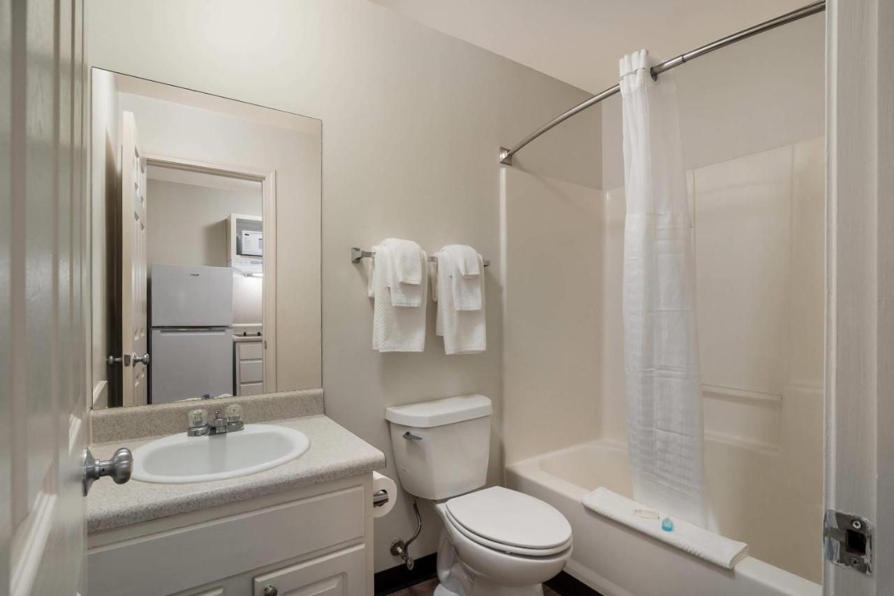 Savannah Suites-Arvada — photo 8