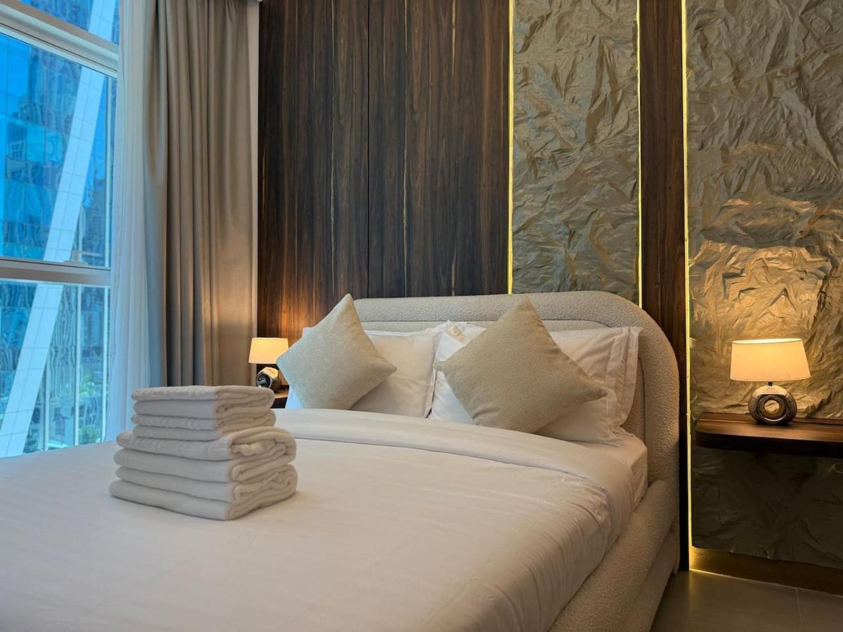 Canal View 1BR - Business Bay - Fully Furnished - 2