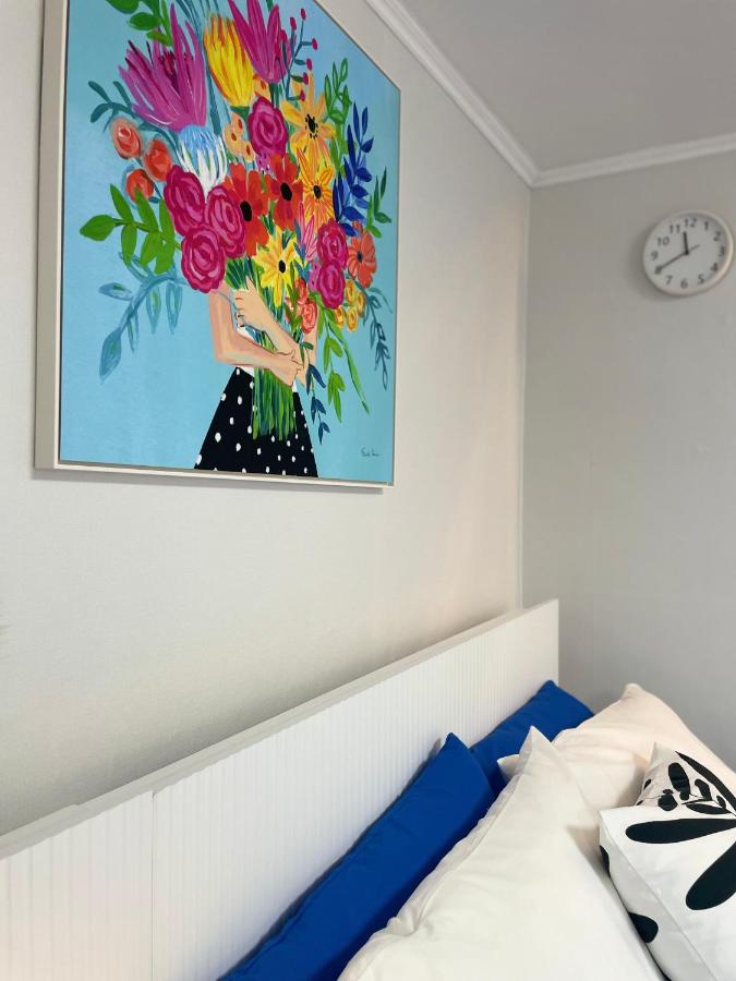 Sinsa Station North Europe Art gallery - 2