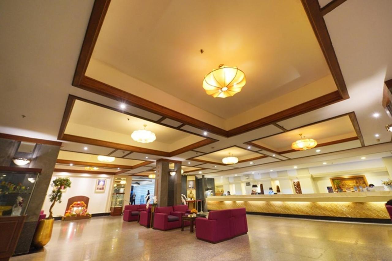 Riverside Bangkok Hotel - 3