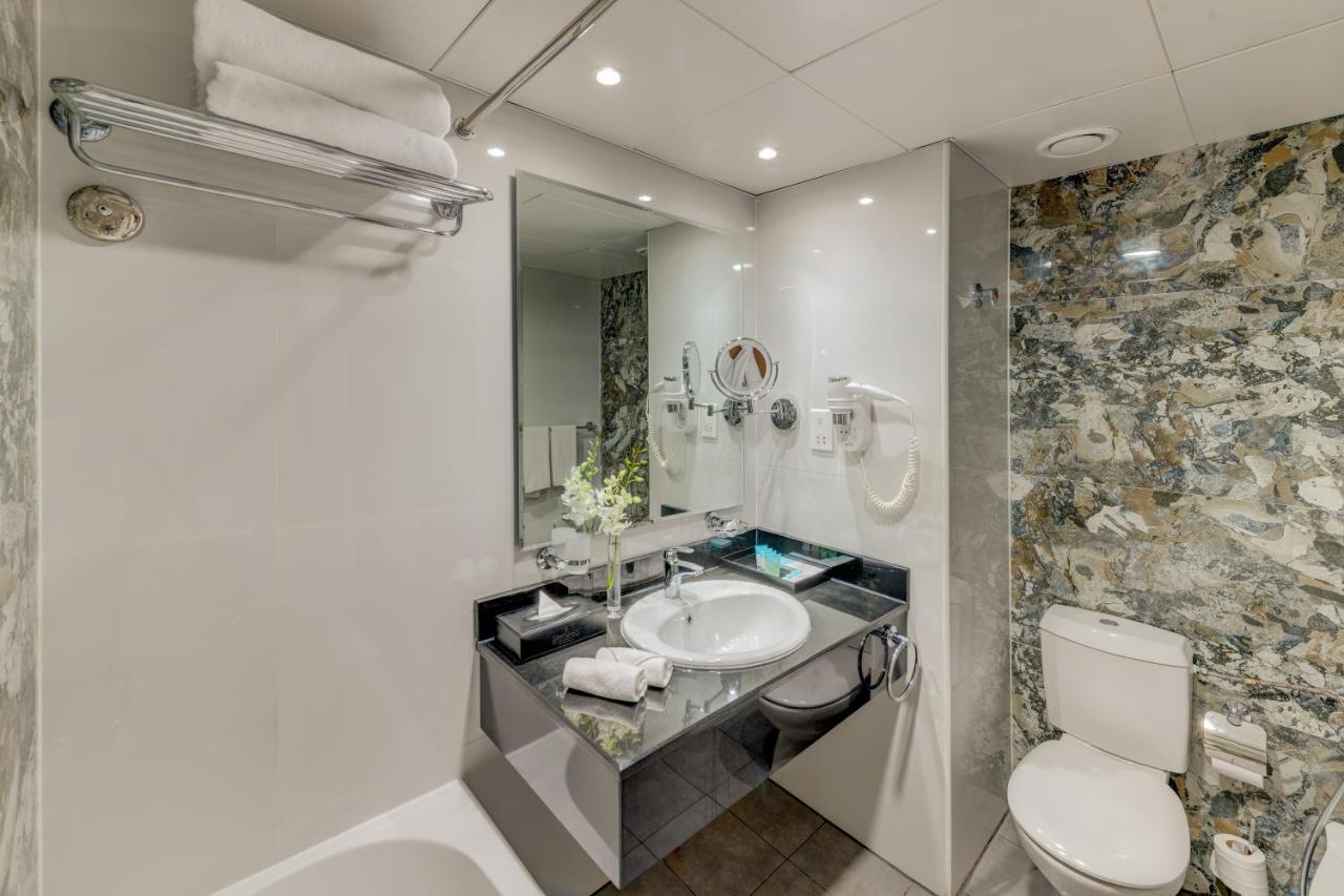 Hawthorn Suites by Wyndham Abu Dhabi City Center - 3