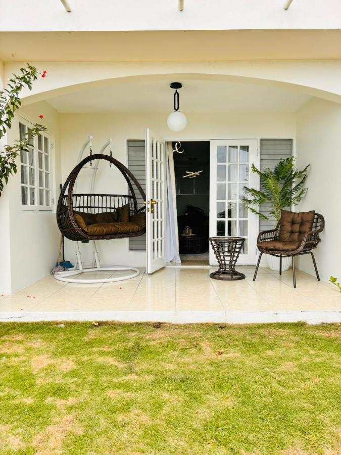 Luxury Waterfront Villa Jamaica - 2