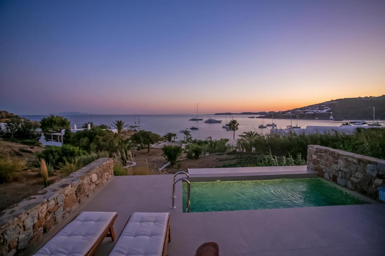 Only yours , Mykonos - Private pool & sea view suites near Scorpios