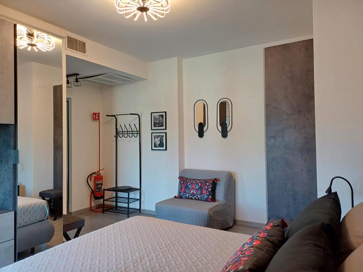 Ferrari's Apartment - 3