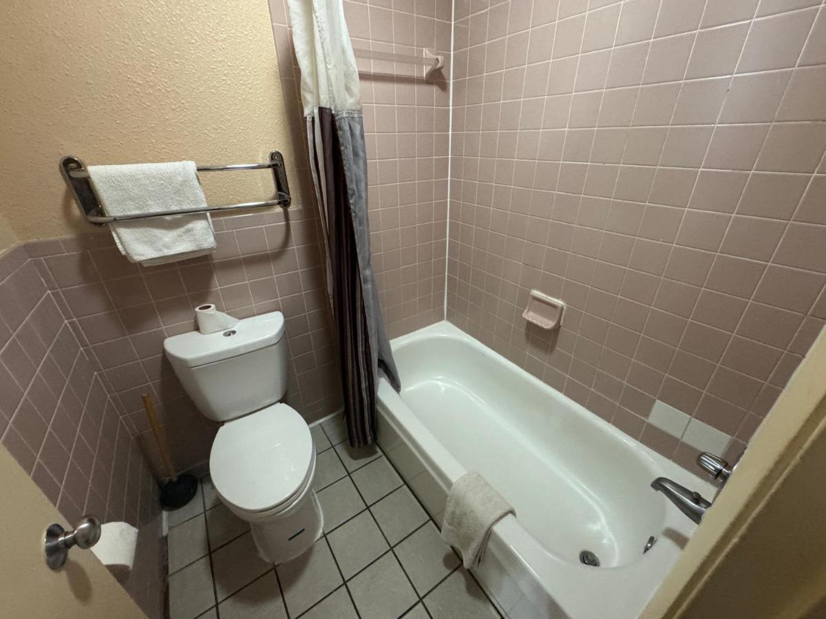 Host Inn — photo 21