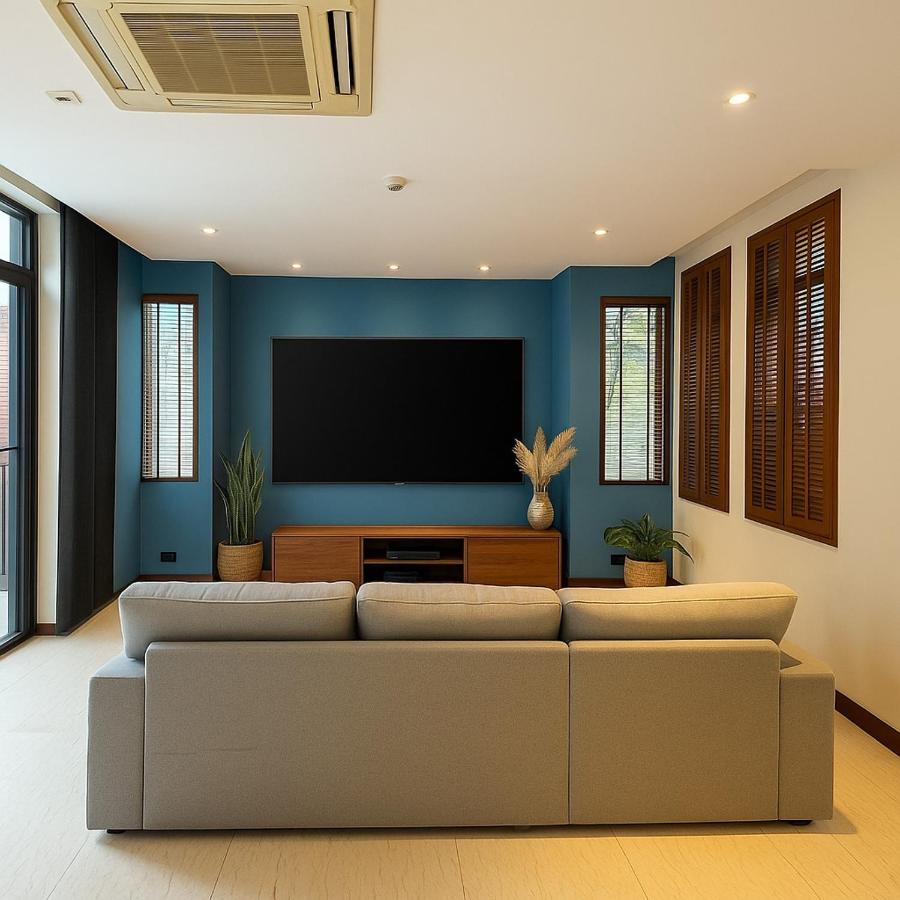 Central BKK Luxuxy Pool Villa 4BR