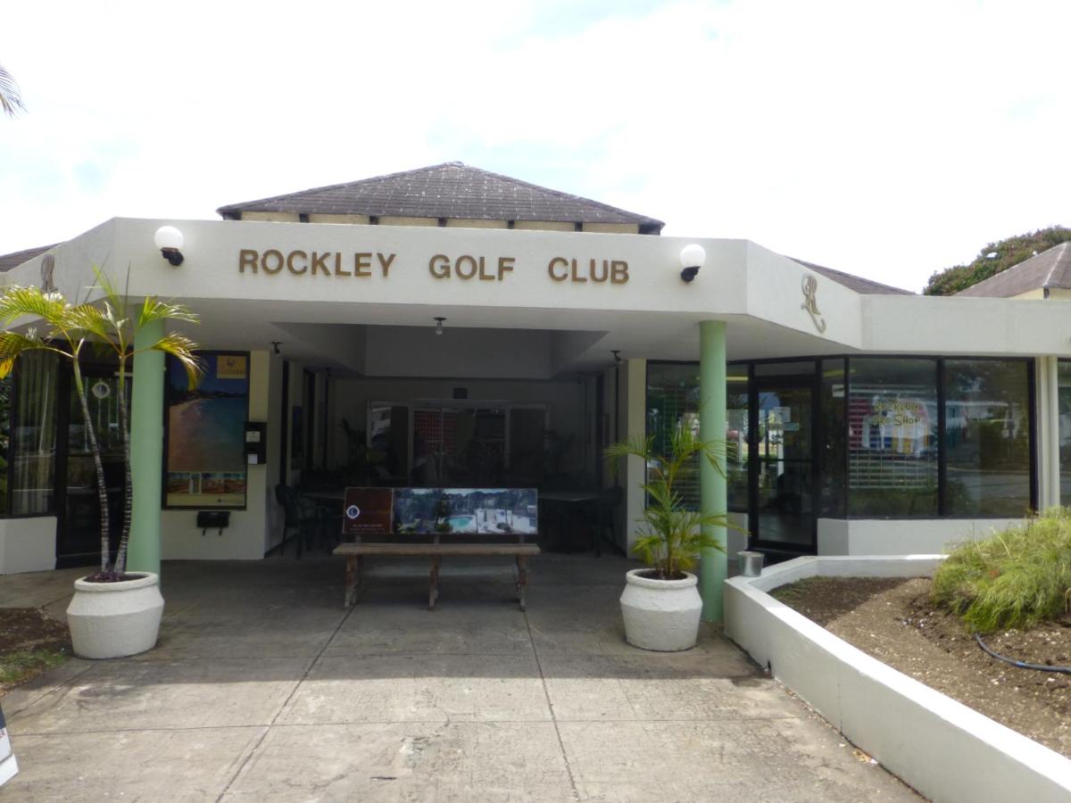 Rockley Golf Club, 2 bed 2 bath Pool, Tennis, Golf, Bar & Restaurant! photo