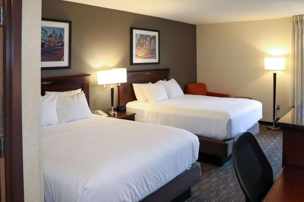 Mustang Inn & Suites — photo 6