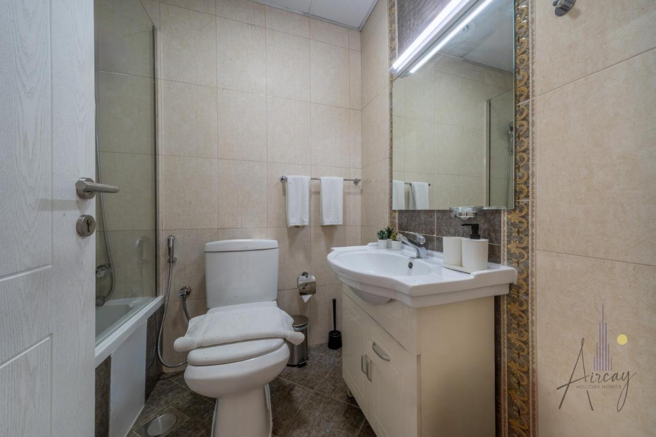 Stunning Views Spacious 3BR Dubai Marina - 3