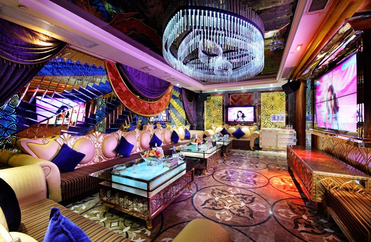 Royal Mediterranean Hotel photo