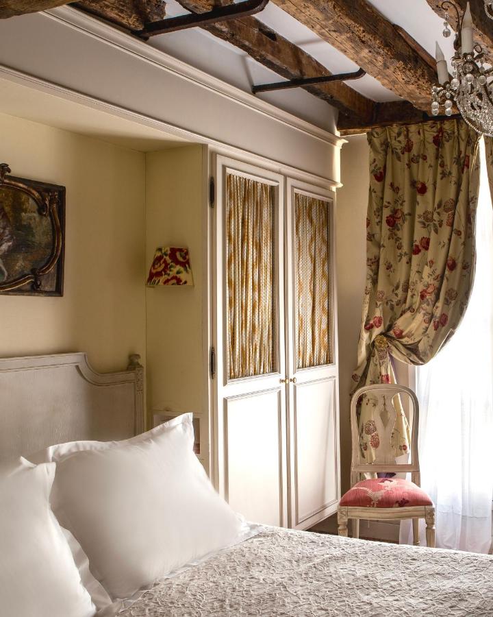 Hotel Caron de Beaumarchais - 2