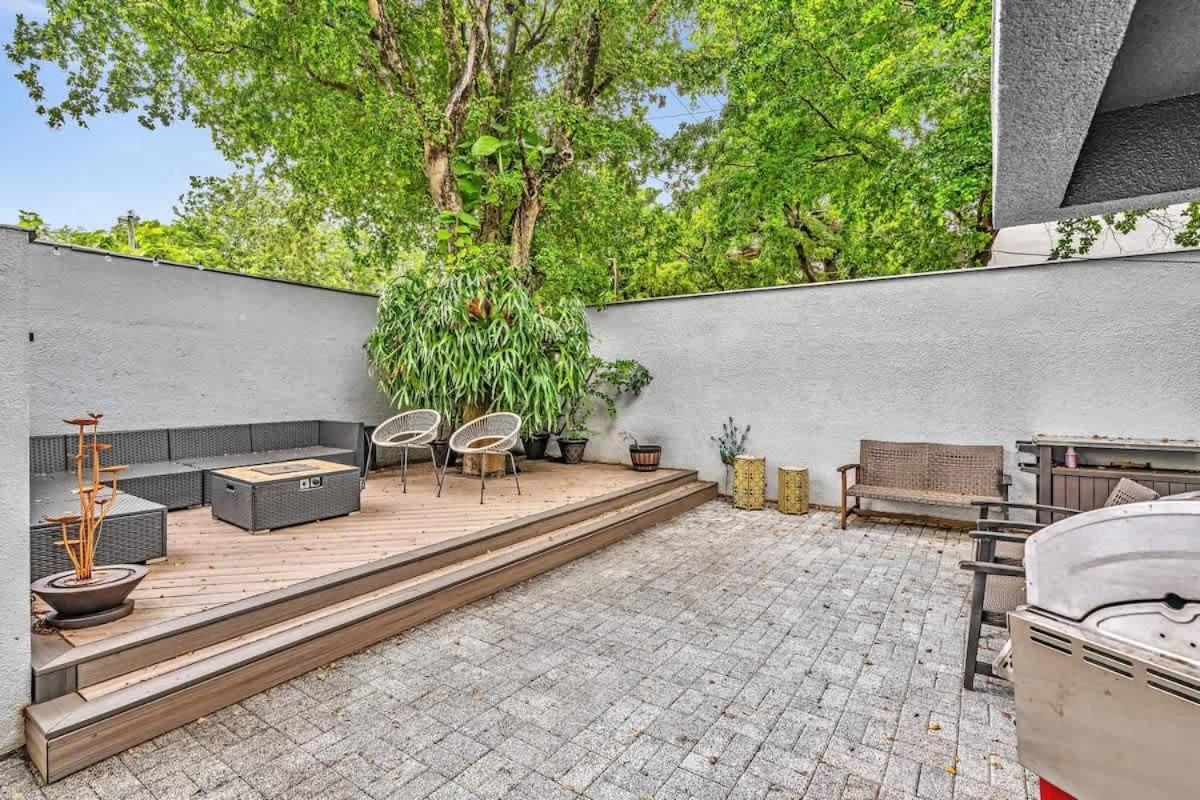 Coconut Grove Haven Family - 2