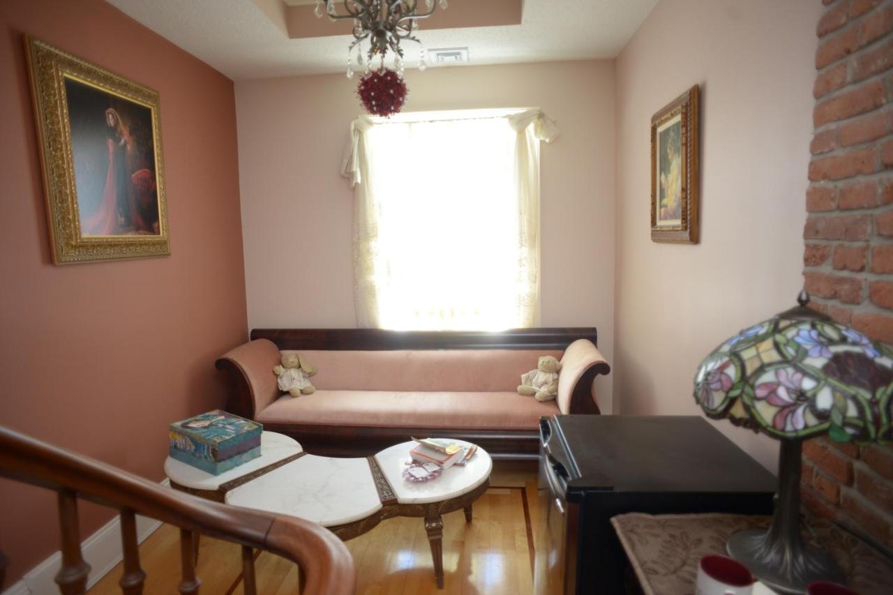Naomi’s BED & BREAKFAST — photo 23