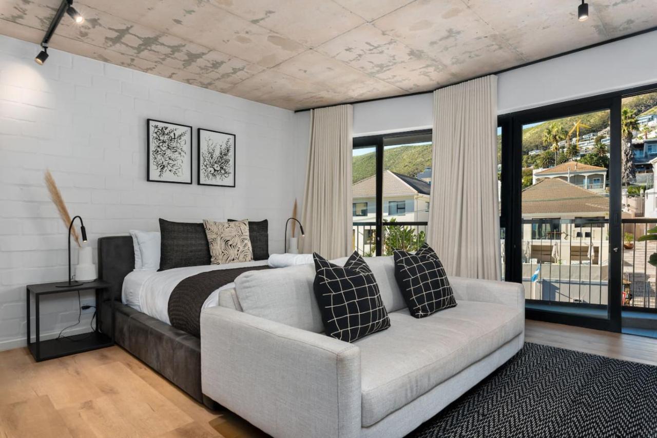 Gorgeous Sea Point Apartment