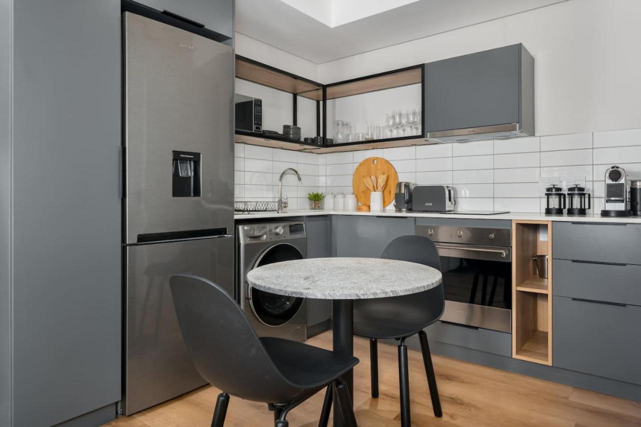 Gorgeous Sea Point Apartment - 5