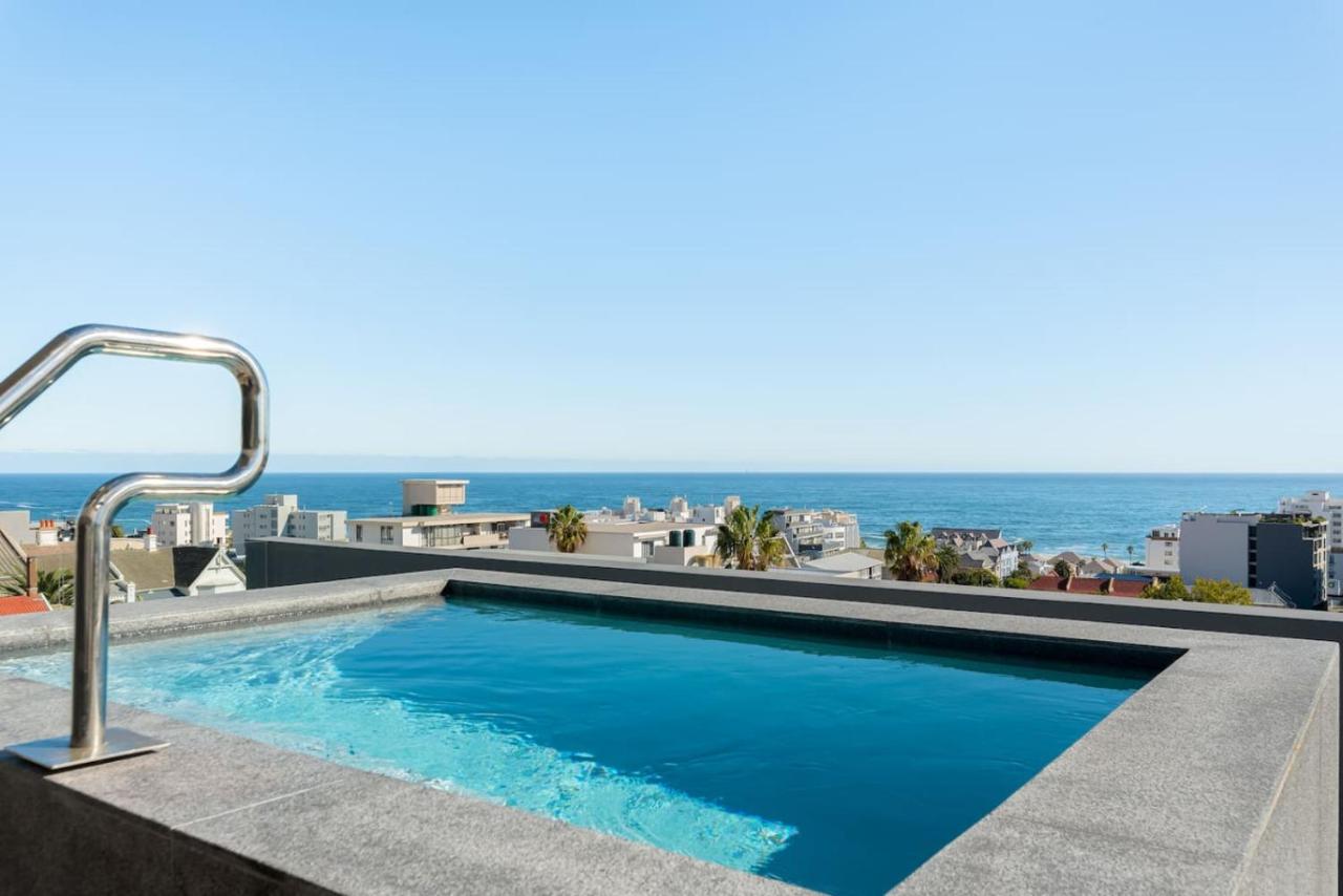 Gorgeous Sea Point Apartment - 4