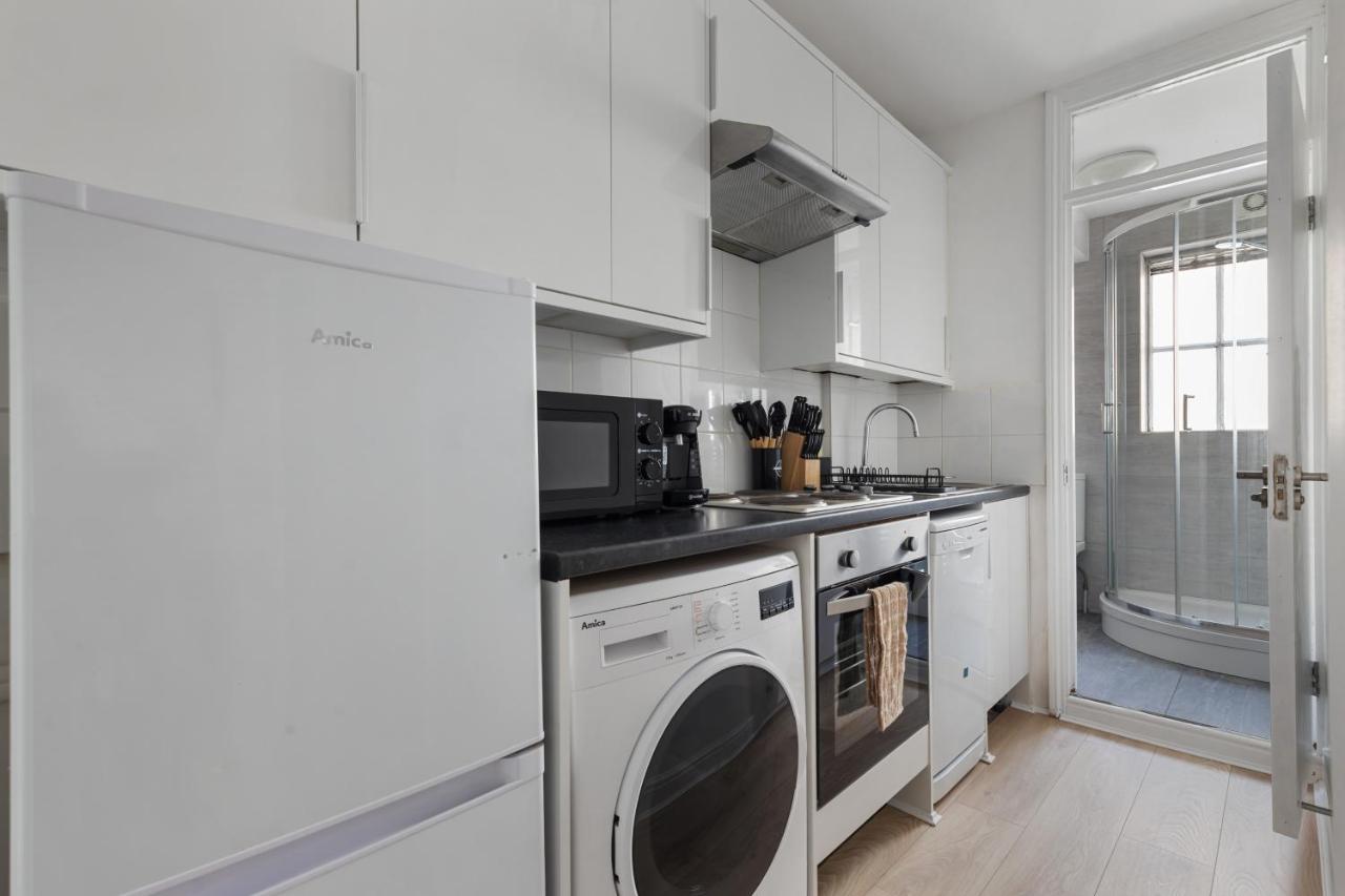 Steps Away From Soho, Covent Garden - 4