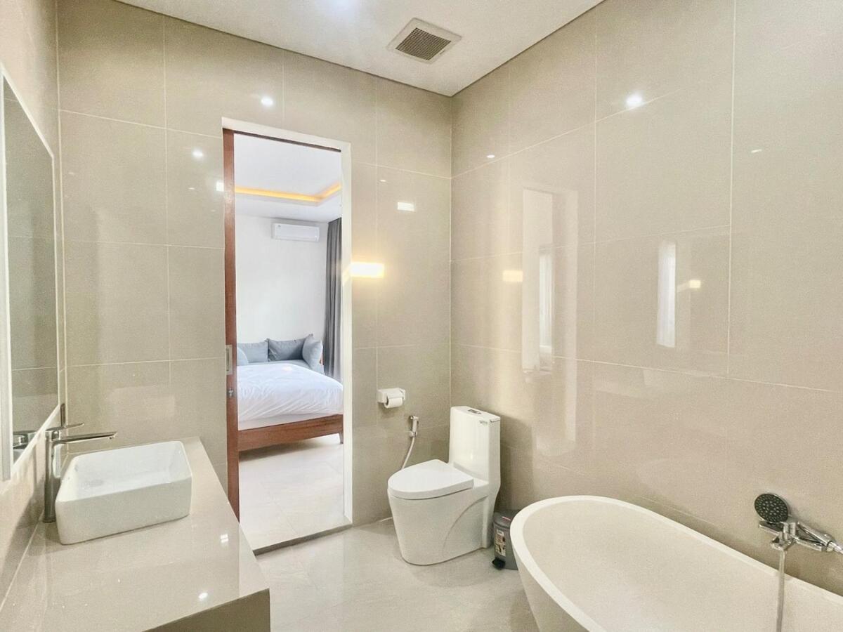 Mahayasa Villa with garden - 3