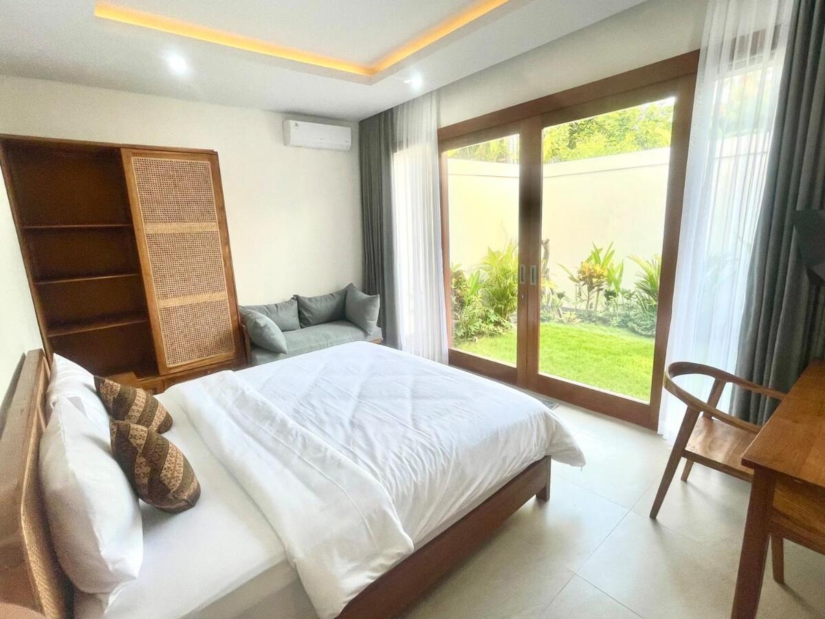 Mahayasa Villa with garden - 2