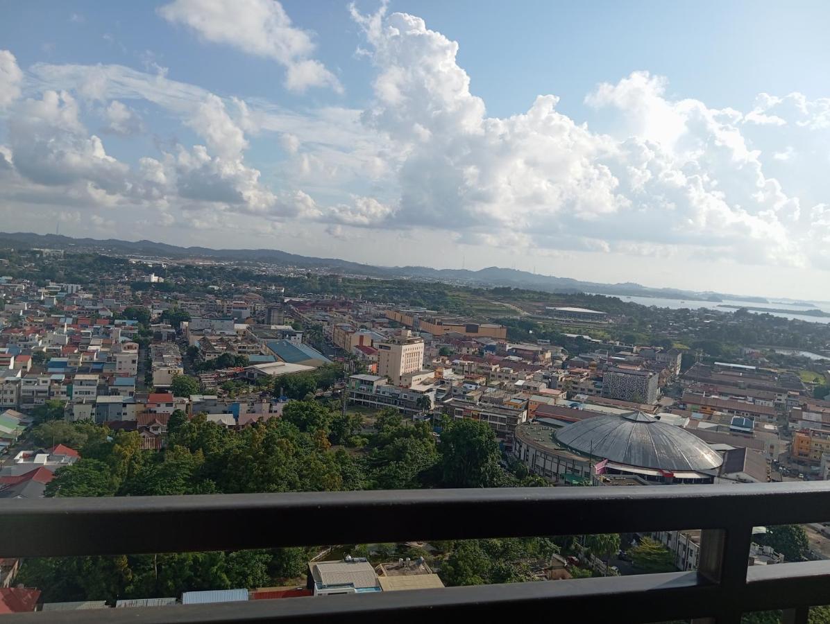 Zahra Formosa, studio 25-10 - 4